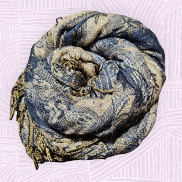 Accessories - ELEGANT Extra Long Shawl Scarf